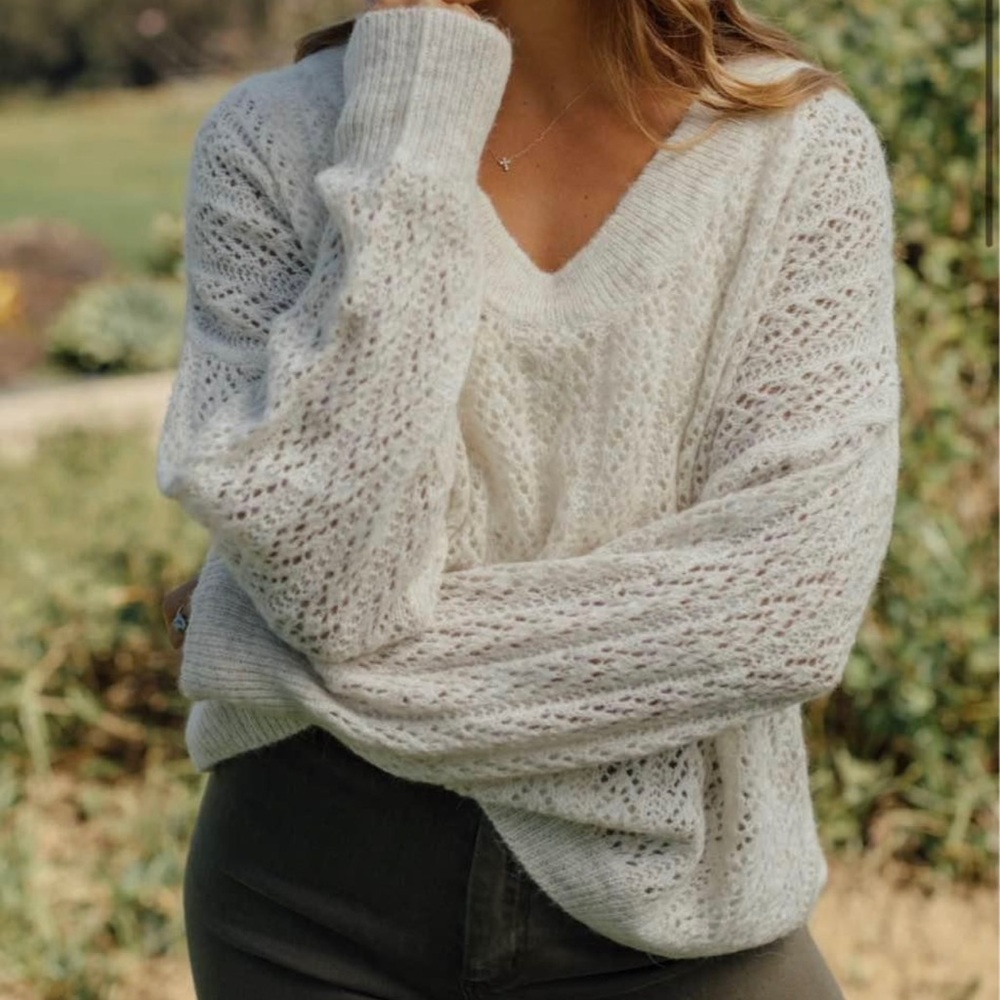 Neuflora Lavon Sweater in Oat S/M NWT